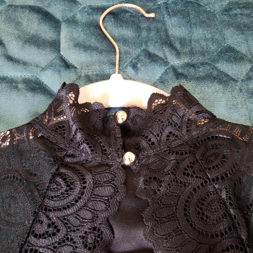 Dress - Picture 5 of 5